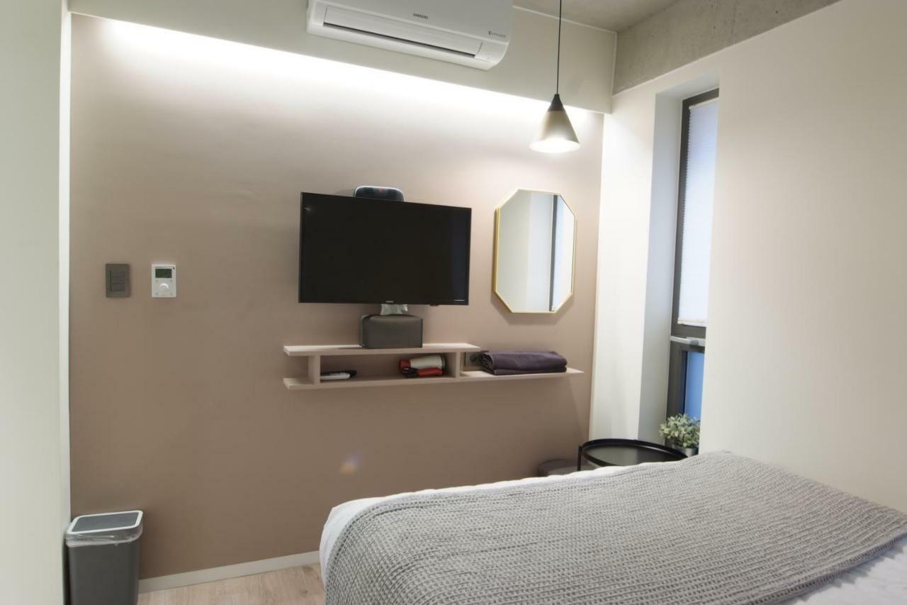 Dw Stay Hongdae Сеул Экстерьер фото